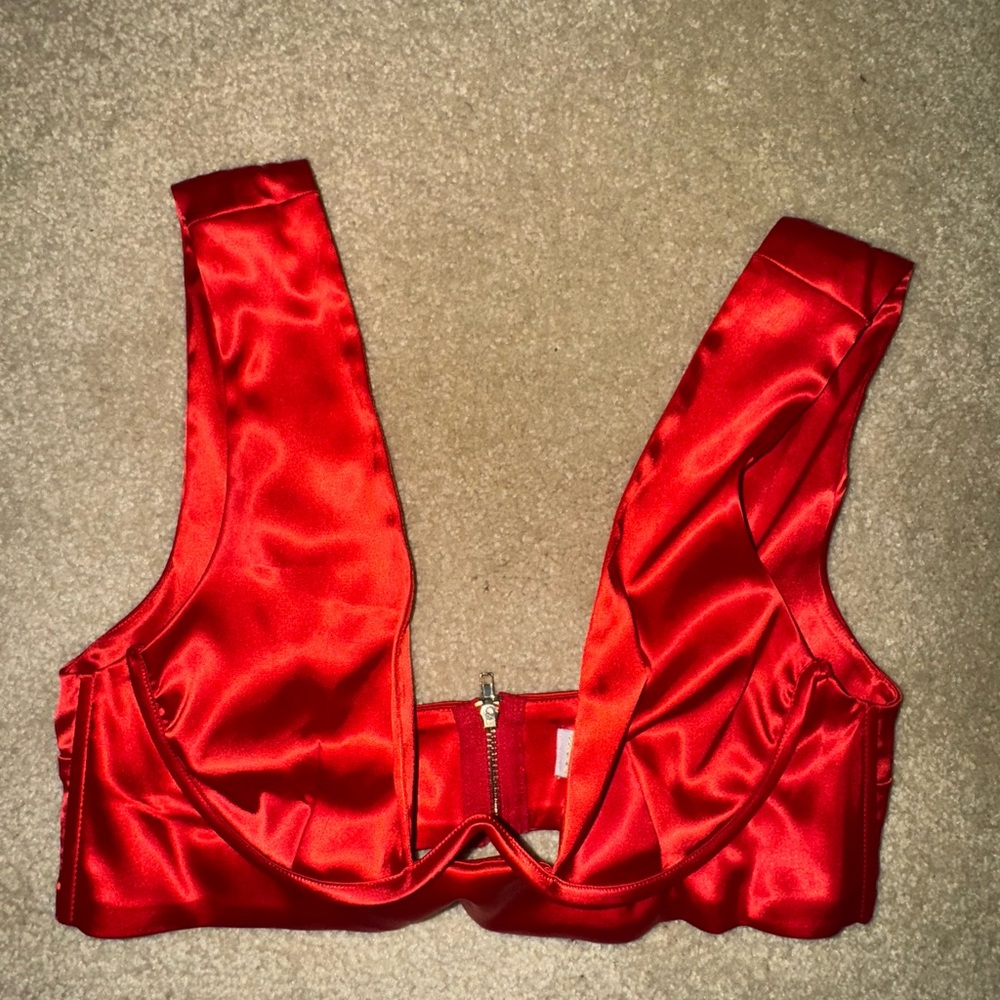 Oh Polly Red Satin Skirt Set - Picture 4 of 8